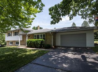 1620 Revere Dr, Brookfield, WI 53045