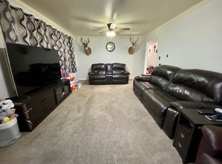305 N Magnolia Ave, Newkirk, OK 74647