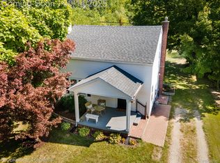 561 Pontiac St, Oxford, MI 48371