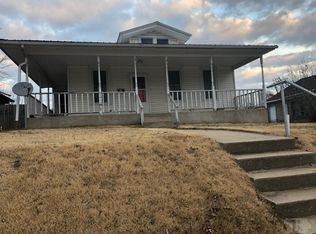 1013 High St, Keokuk, IA 52632