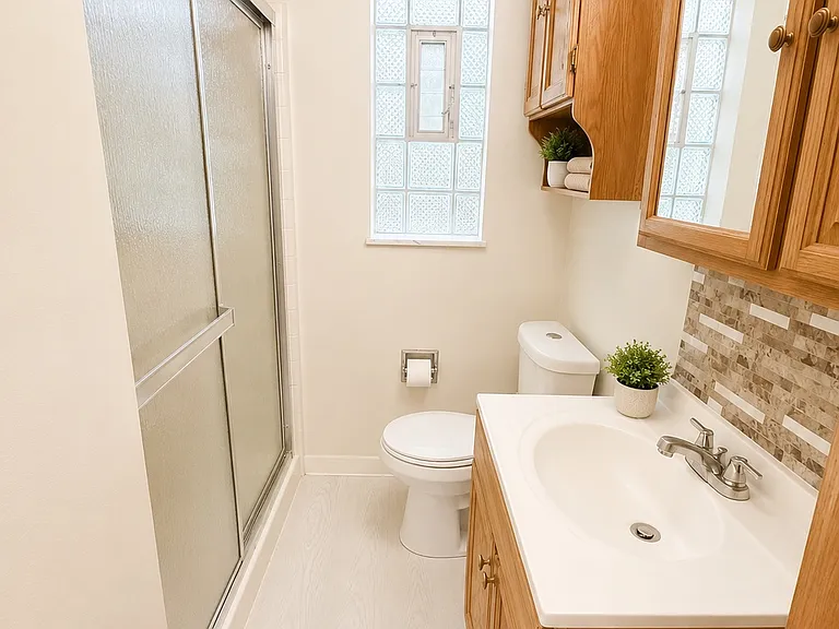 10135 Pearl Rd — Photo 13