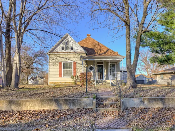 908 W Walnut Street, Nevada, MO 64772