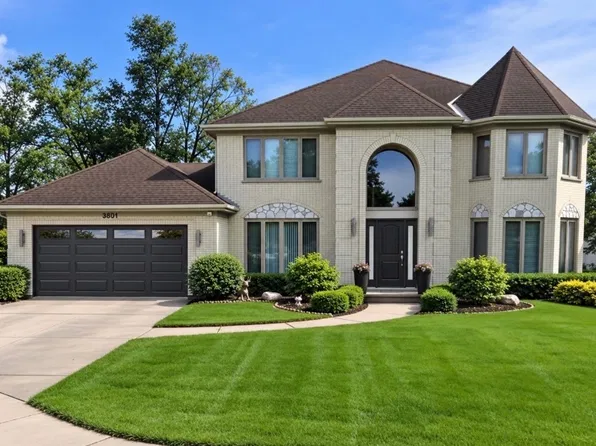 3801 Cindy Ln, Glenview, IL 60025