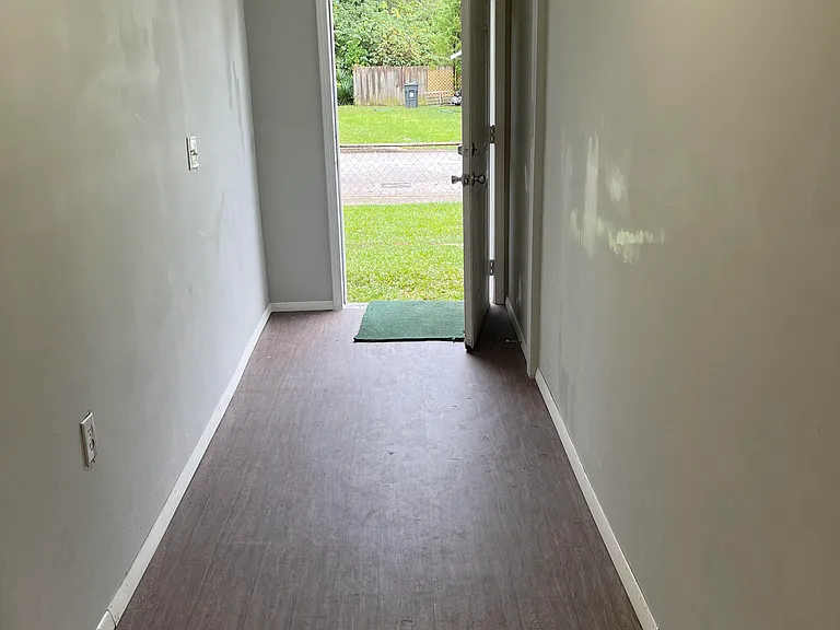 23 Walker St — Photo 11