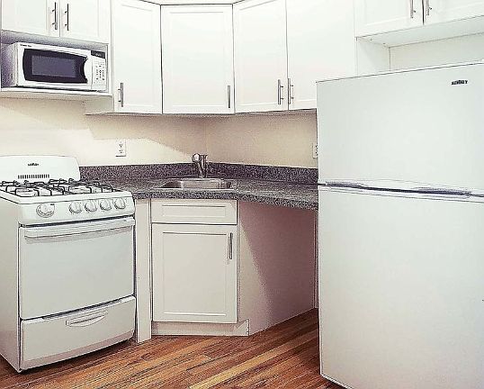2nd image of 304 E 83rd St APT 5D