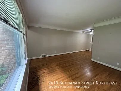 2410 Buchanan St NE — Photo 11