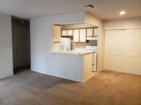 5th image of 3834 Bay Club Cir Unit 201