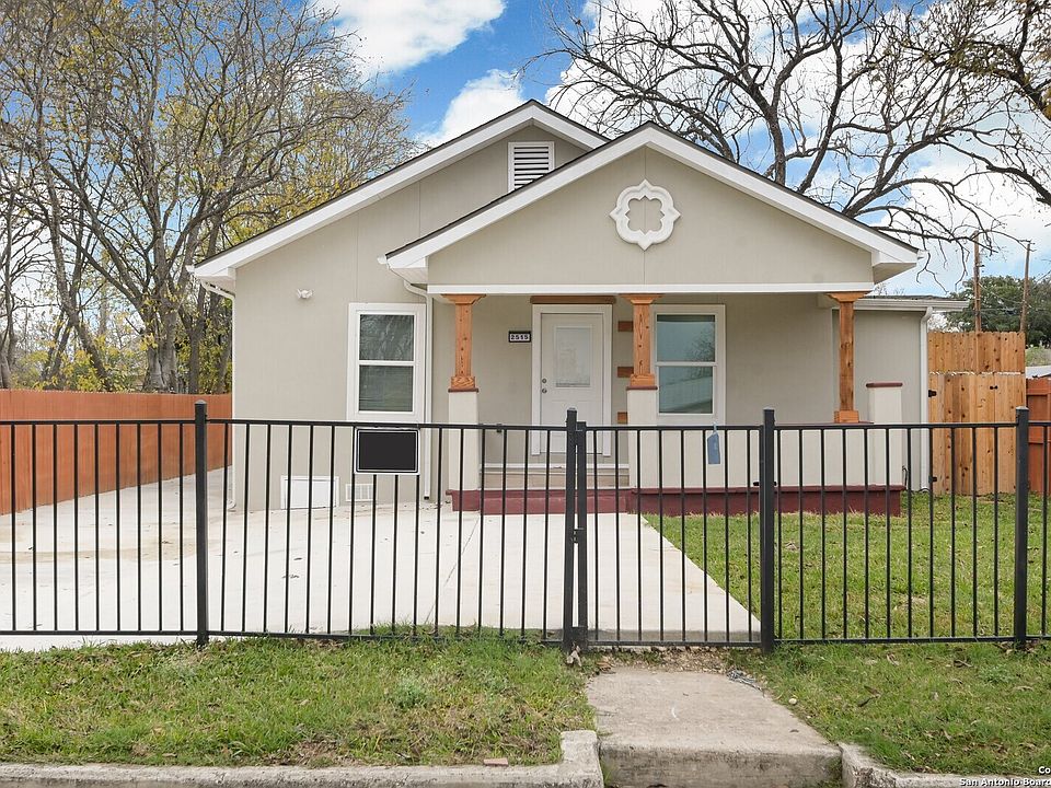 1st image of 2515 Ruiz St