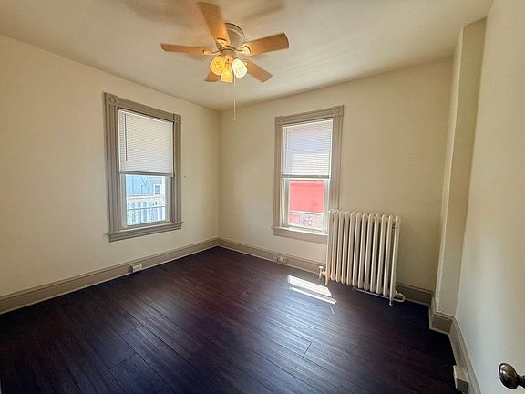 4th image of 324 S Christian St #3