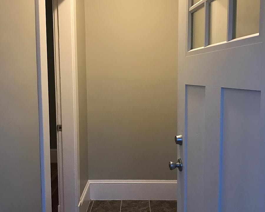 Entry way