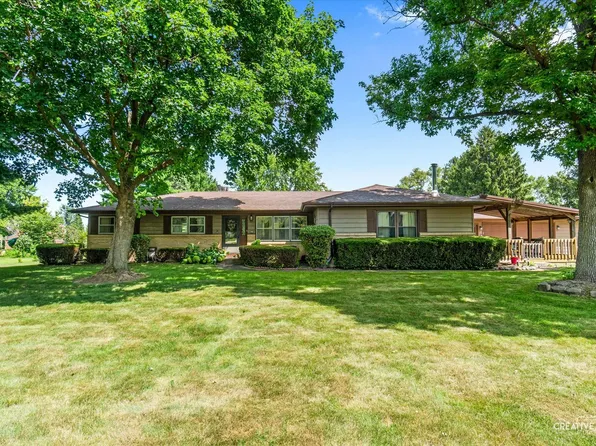 51 Dawn Ave, Plano, IL 60545