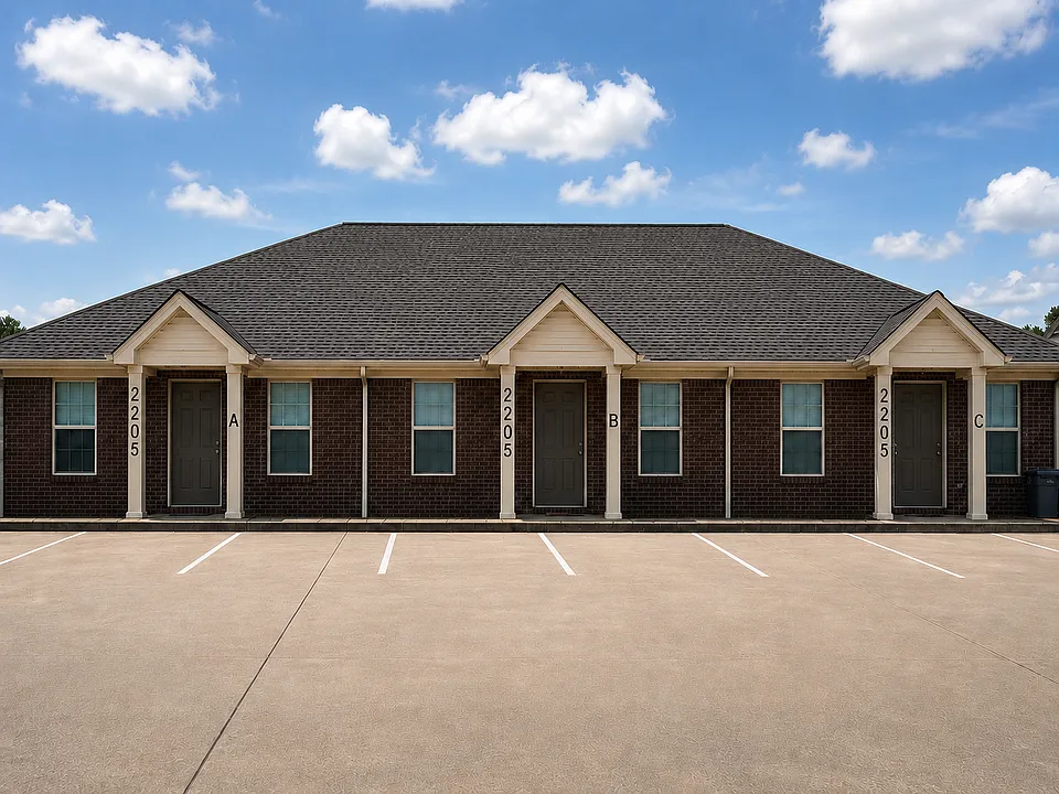 2205 Opportunity Dr #C