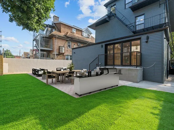 2729 Bedford Avenue image 20 of 33