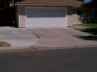 4454 W Malibu Ave, Fresno, CA