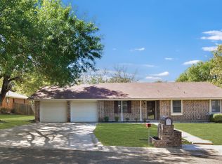 2404 N Beal St, Belton, TX 76513
