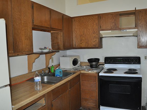 5th image of 5222 Waller Ct