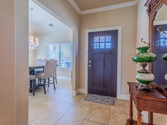 5th image of 2318 Marigold Dr