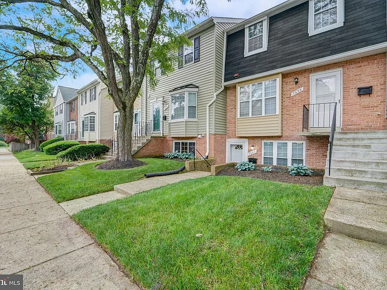 7657 Arbory Ct #25 — Photo 2