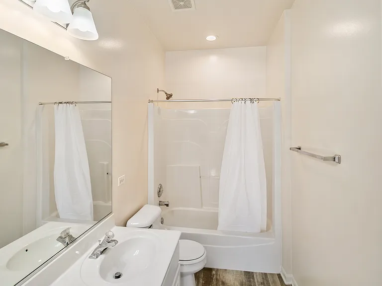1161 Mount Vernon Dr — Photo 12