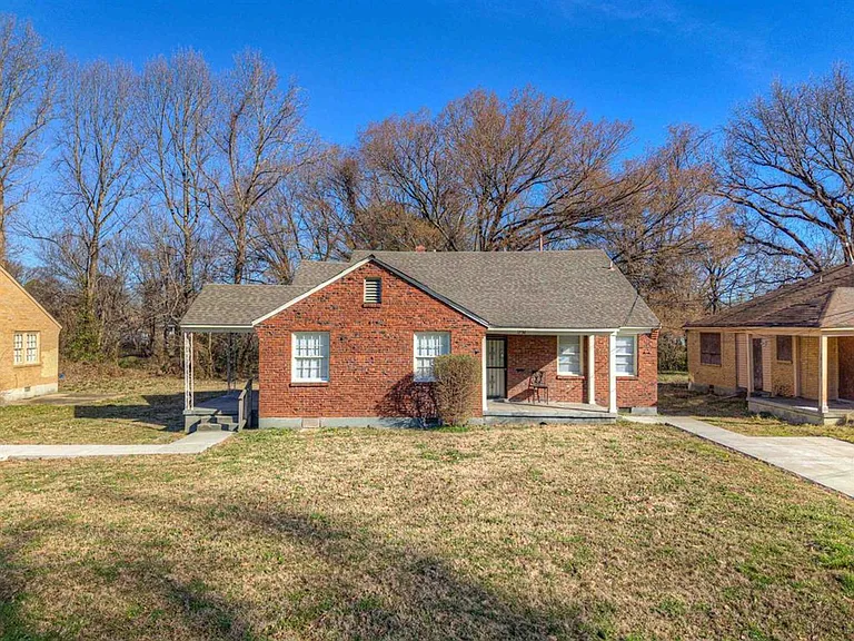 1736 Edward Ave — Photo 9