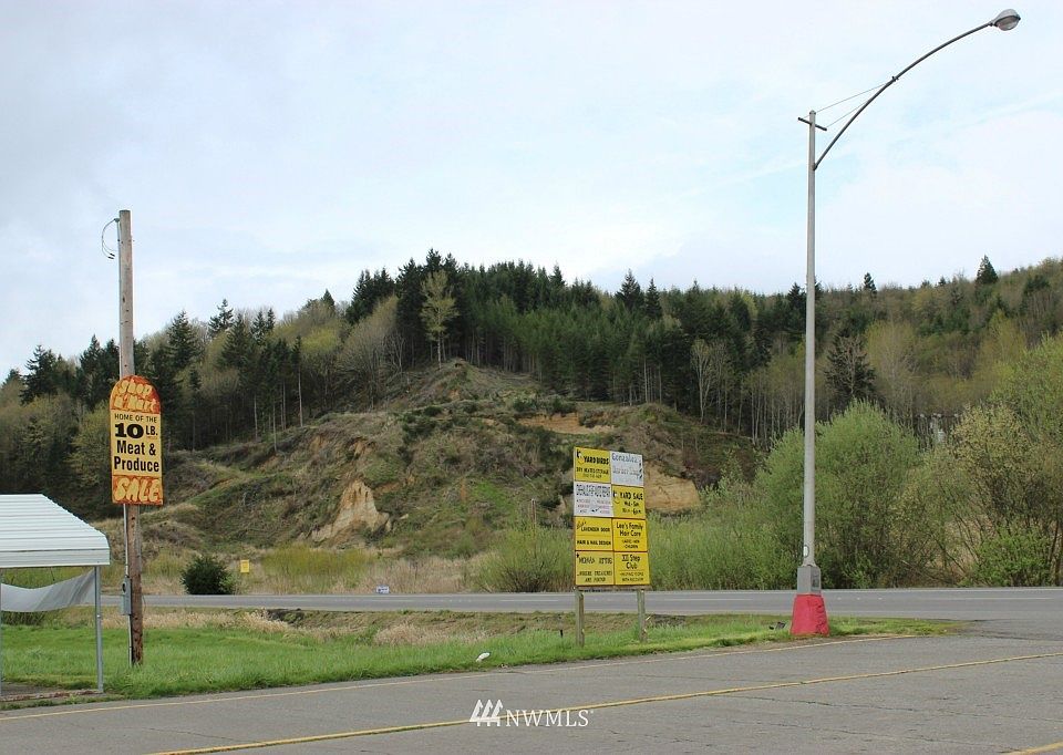 1st image of 2095 Kresky Avenue