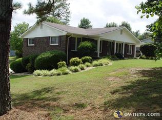 101 Ivy Ln, Calhoun, GA 30701