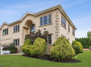 15 Benvenue Ave, West Orange, NJ 07052