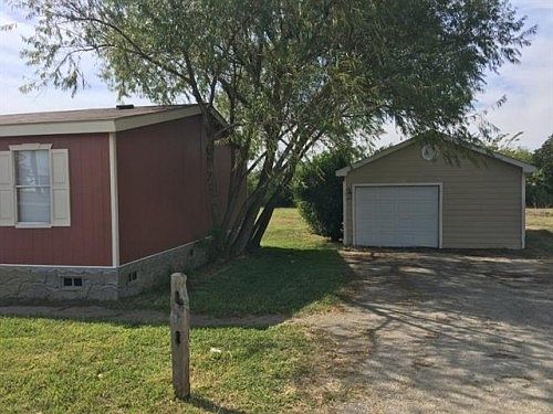 4th image of 9005 N Monterrey Dr
