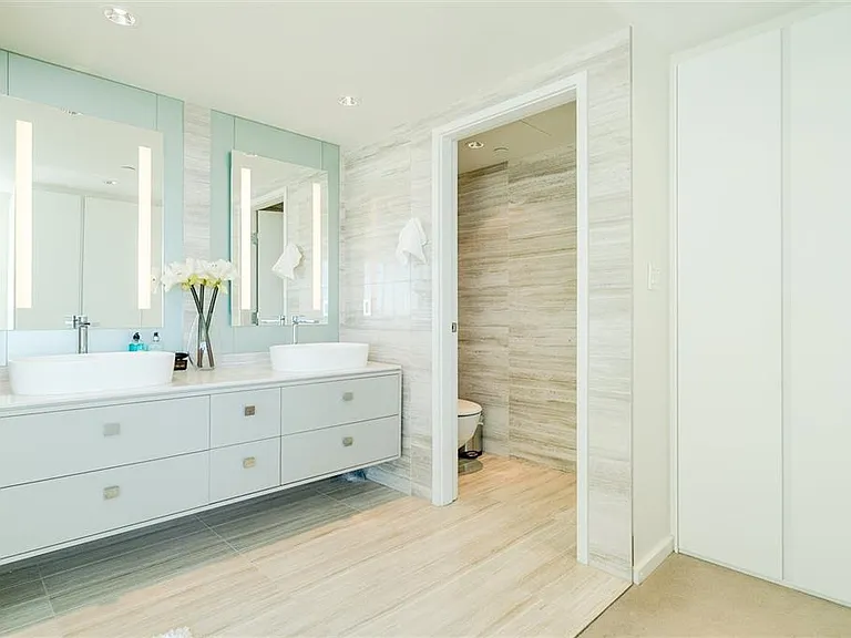 1151 Georgia St W #3602 — Photo 3