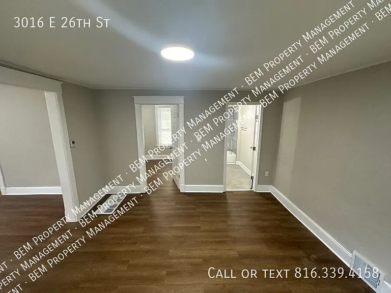 3016 E 26th St — Photo 5