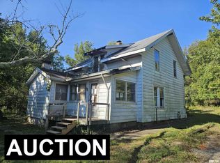 92 Cedar Creek Rd, Makanda, IL 62958