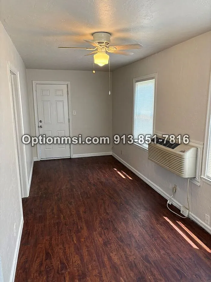 1 bed, 1.0 bath, 450 sqft, $675 — Photo 3
