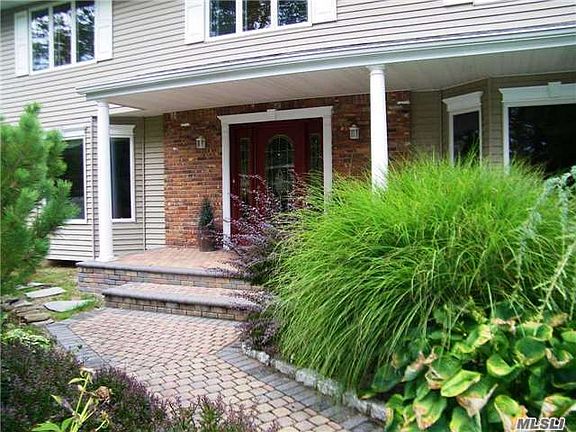2nd image of 46 Kinsella St