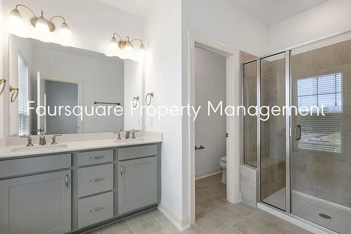 1424 Grove Village Rd — Photo 41