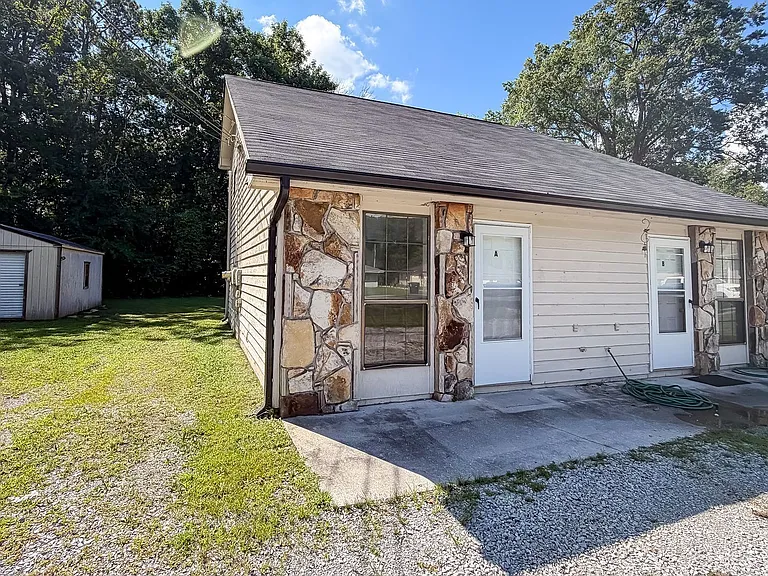 1120 McBrien Rd #A — Photo 4
