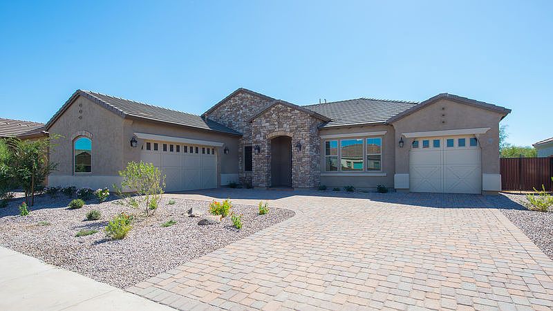 1st image of 3947 E Aloe Pl