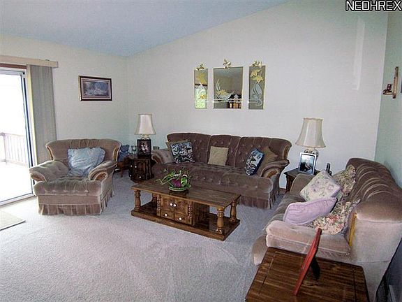 2nd image of 3565 Meander Reserve Cir