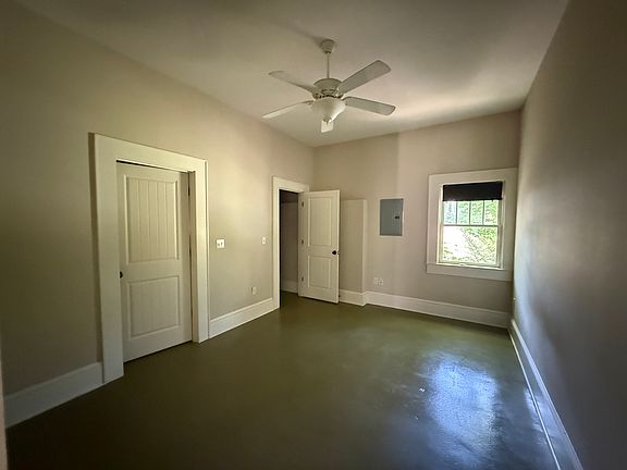 4th image of 285 Montford Ave