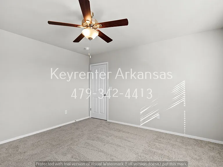 811 E Sparrow Cir — Photo 23