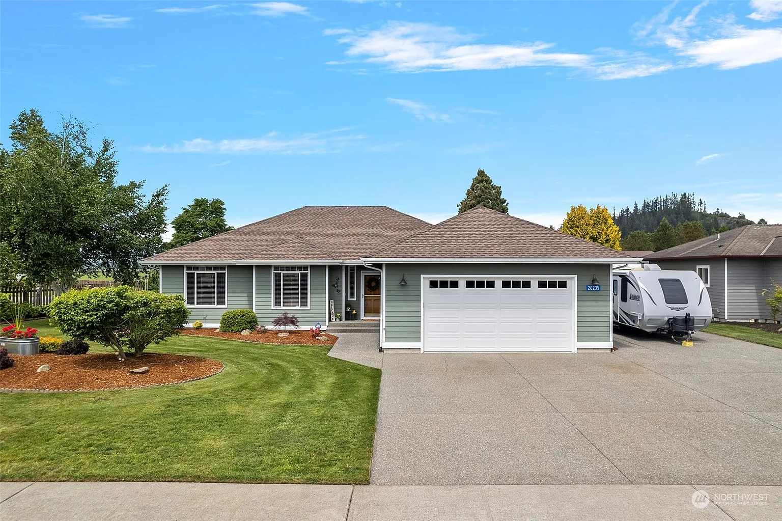20235 Gardner Court photo 1
