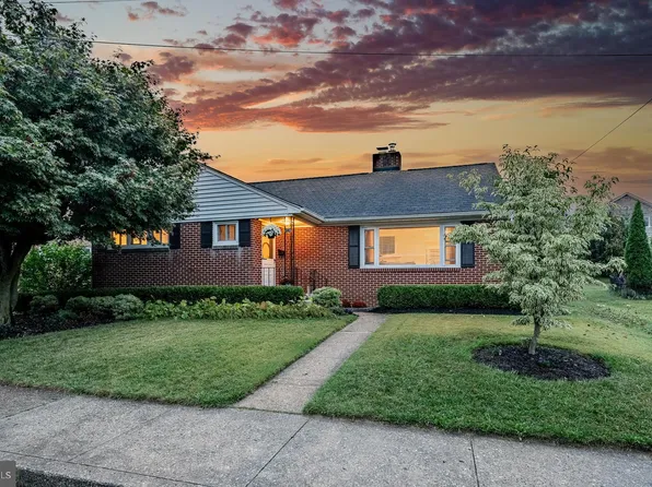 340 William St, Downingtown, PA 19335