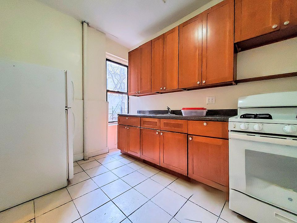 2nd image of 2391 Bedford Ave APT S5c