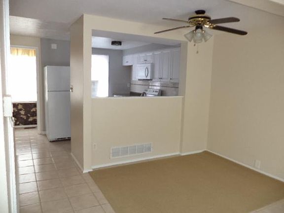 2nd image of 326 Huntingdon Ave