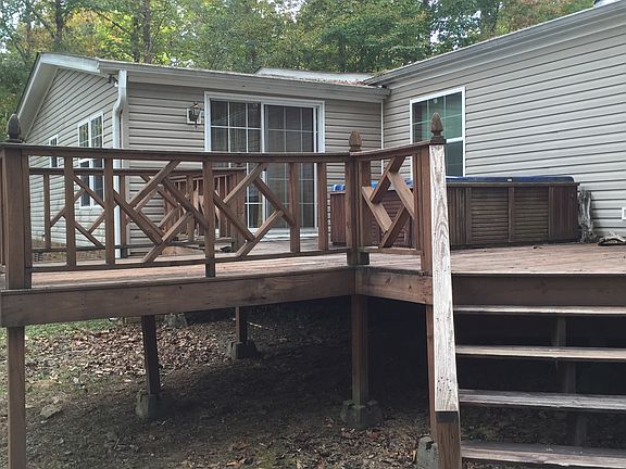 Large Deck off of kitchen