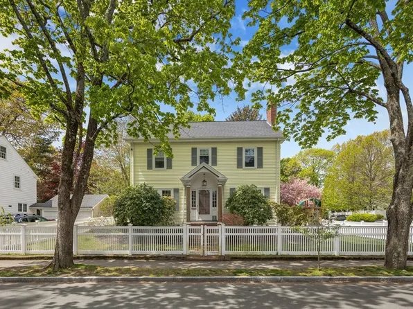 93 Governors Rd, Milton, MA 02186