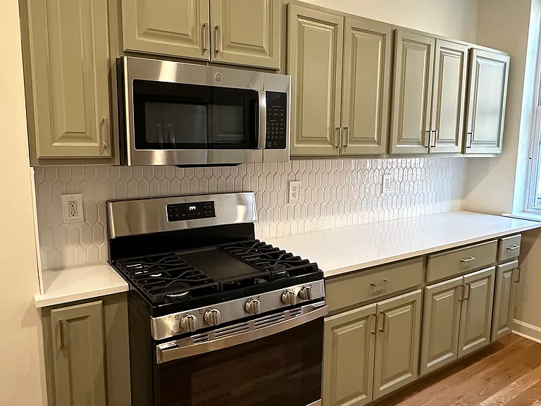 444 E Lorraine Ave — Photo 5