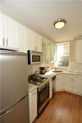 Rented by Buchbinder & Warren | media 11