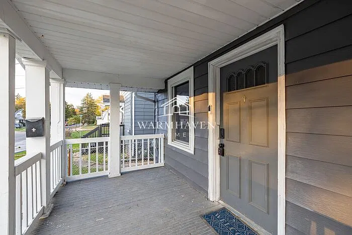 3 bed, 2.0 bath, 1704 sqft, $1,445 — Photo 2