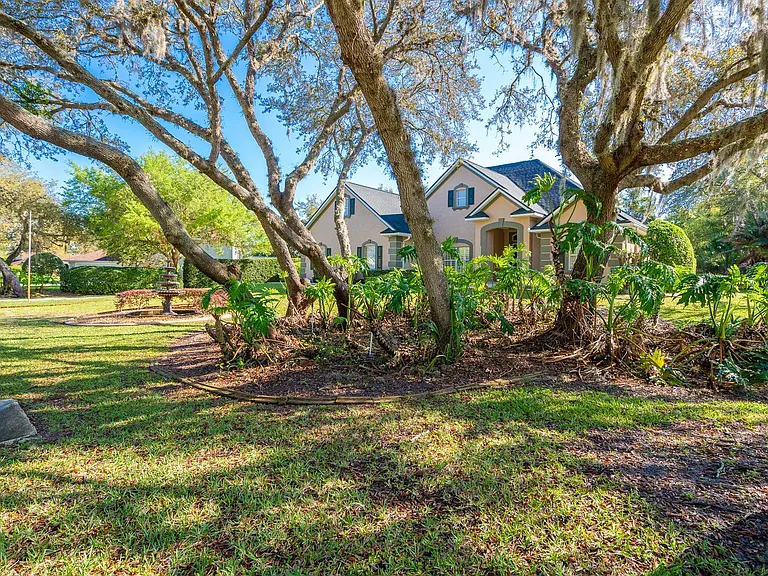 4013 Cree Dr — Photo 38