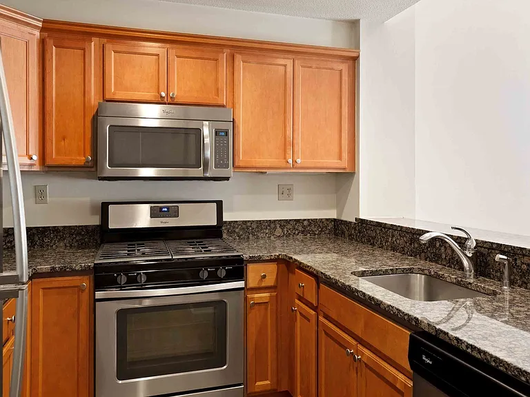 Spiced maple wood cabinets